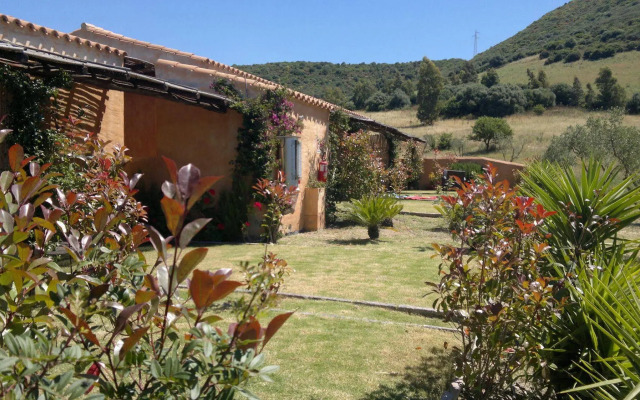 S'Acqua Sassa Resort