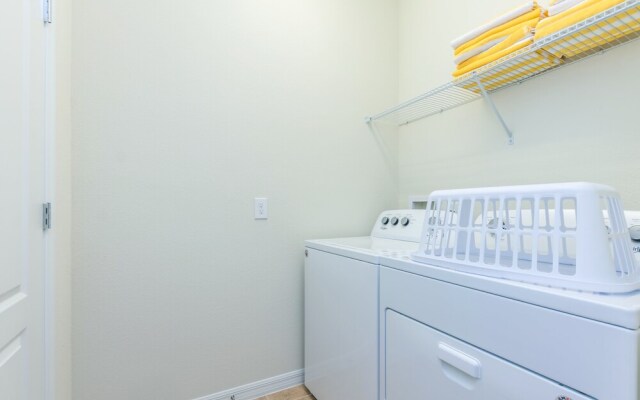 Windsor at Westside - 1639 Lima Avenue