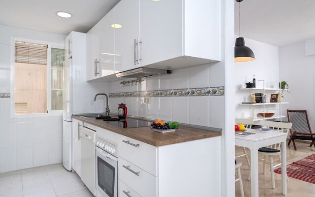 Beautiful Apartment in Benalmadena Pueblo with View Ref 133
