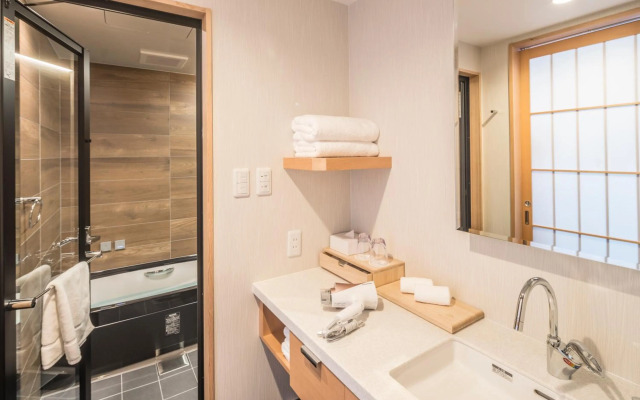 Kyoto Shinmachi Rokkaku Hotel grandereverie