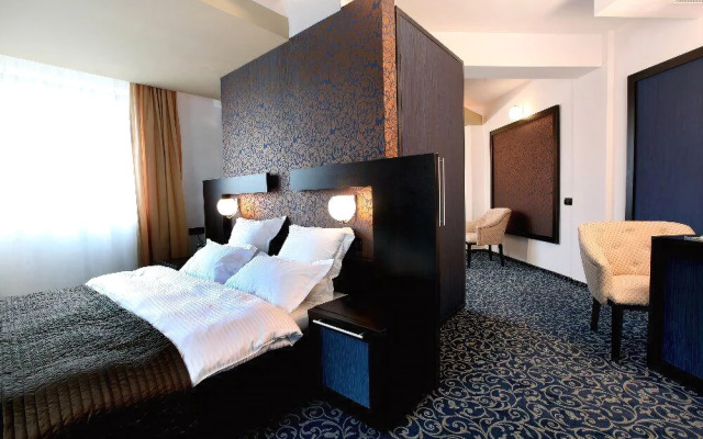Ambiance Hotel