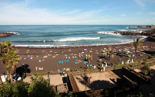 Puerto Nest Hostel
