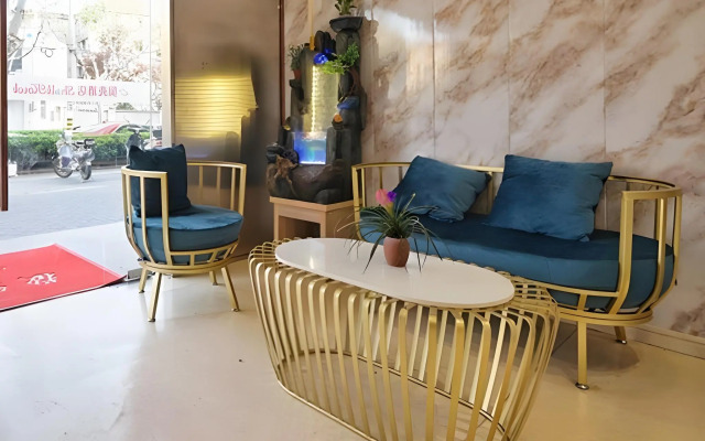 Shell Shanghai Baoshan District  Songbin Road Subway Station Hotel