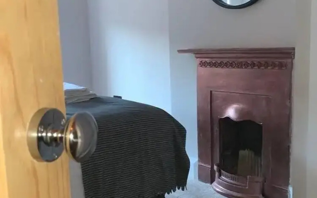 Ebor Cosy Homli Parking Wifi Smart