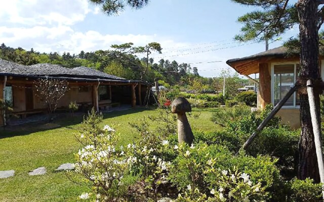 Yangyang Toedam Pension