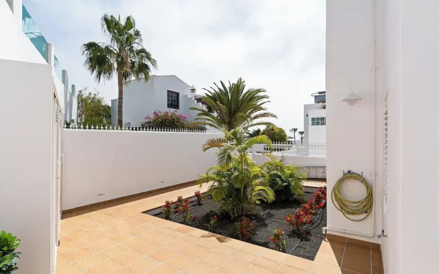 Lovely 3-bed Villa in Puerto del Carmen