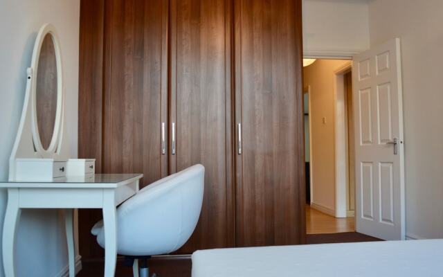 Spacious 3 Bedroom Apartment in Manchester