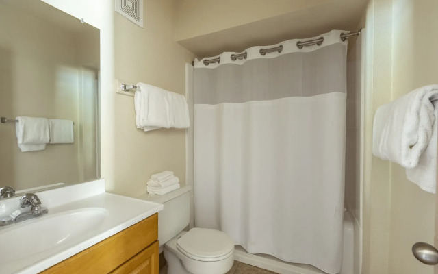 The Nautical Beachfront Resort