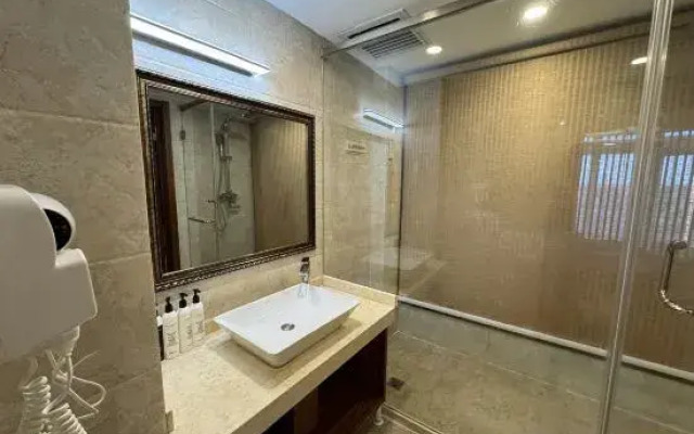 Changbai Mountain Pool West Wanda Yuehua loft Hotel