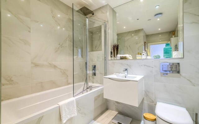 Penthouse With Views Of Alexandra Palace