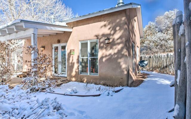 Unique Casita w/ Kiva Fireplace: 11 Mi to Taos Ski