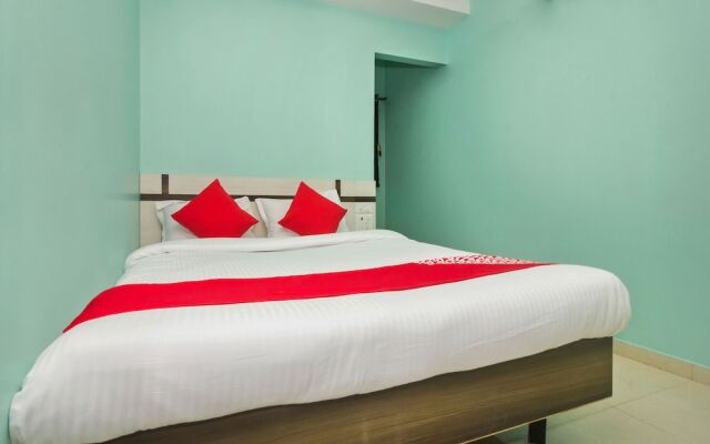 OYO 22918 Hotel Sadanand Mourya Lodging And Boarding