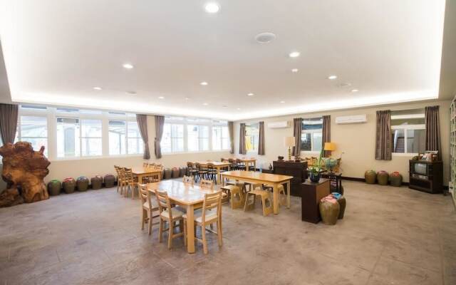 Yushow Library Villa