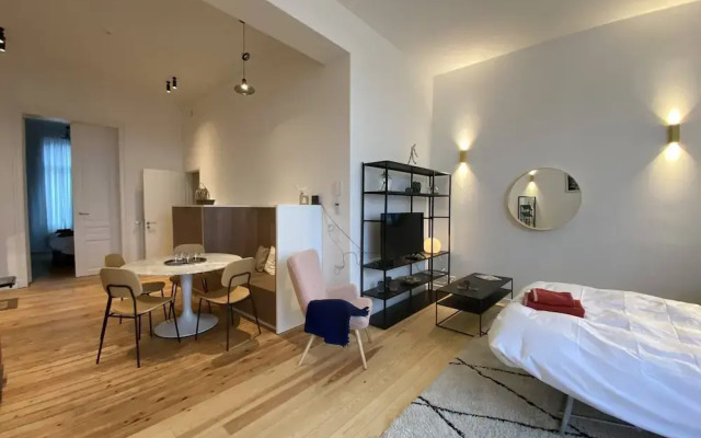 New Apartment Center of Trendy St Gille