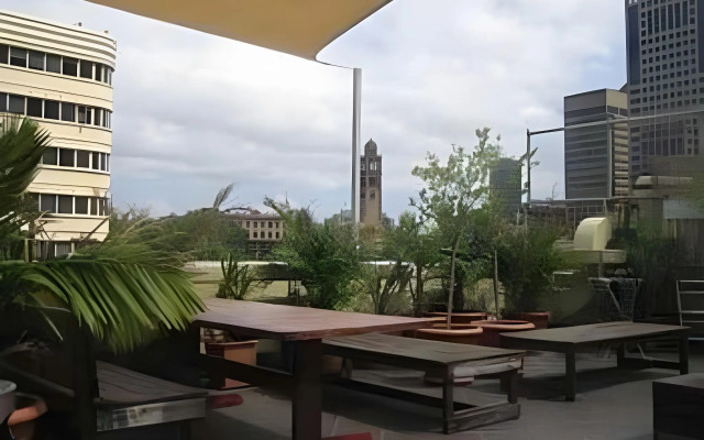 Big Backpackers Hostel