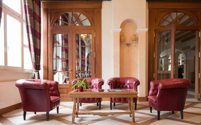 Schloss Hotel & Spa Pontresina – Lobby – Pontresina