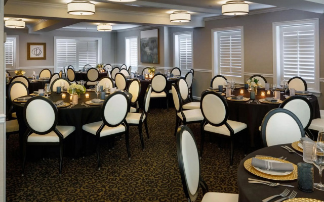 Ambassador Hotel Tulsa, Autograph Collection