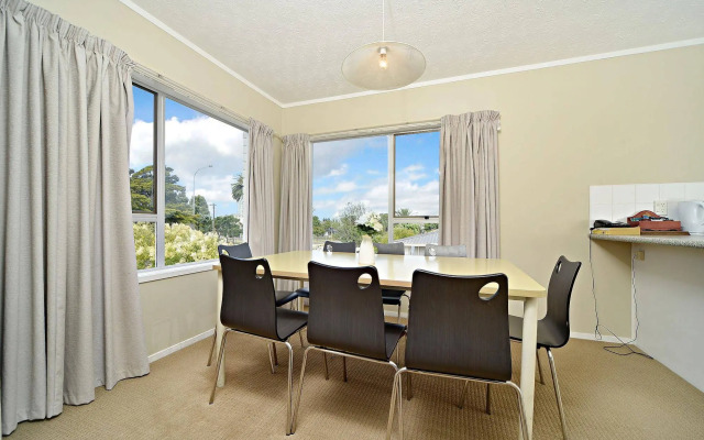 Takapuna Motor Lodge