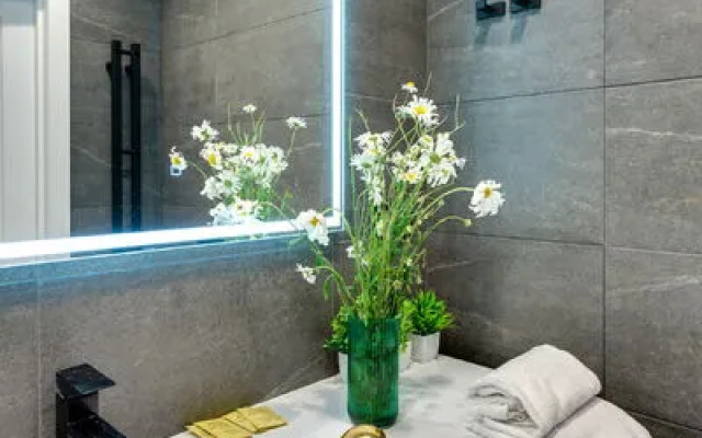 Апартаменты Хоум 24 на ул. Василия Ощепкова, д. 1