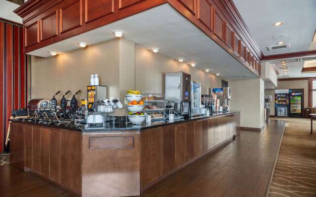 Comfort Suites