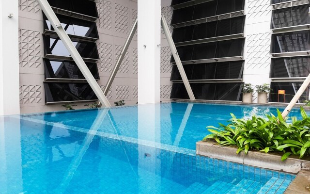 Luxurious and Comfy 2BR Paddington Heights Alam Sutera Apartment