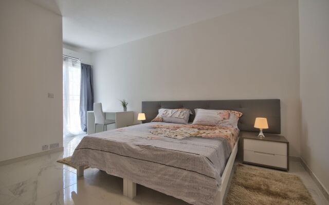 First Class Apartments Calleja by G&G