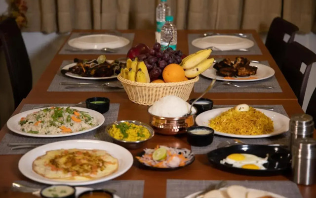 Villa Grand Hotel Near Kempegowda International Airport