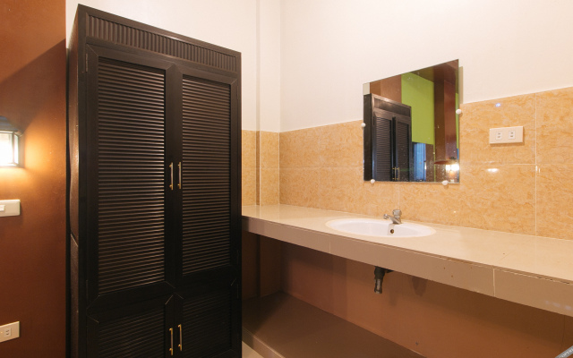 RedDoorz Plus near Municipality of Luisiana Laguna