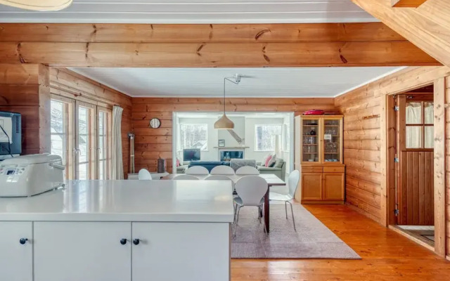 Tanoshii Chalet by H2 Life