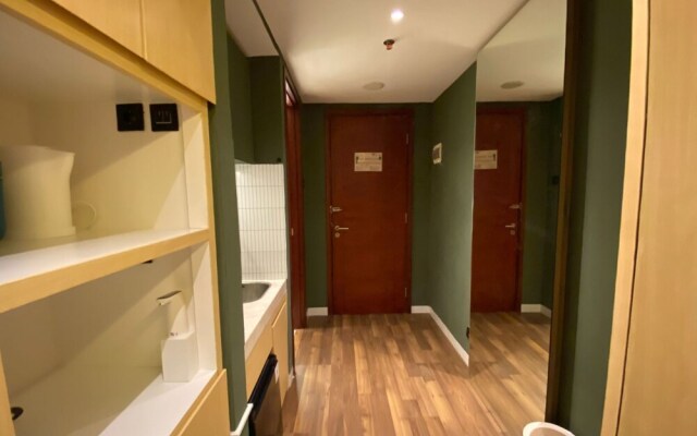 Scenic And Homey Studio Mataram City Apartment