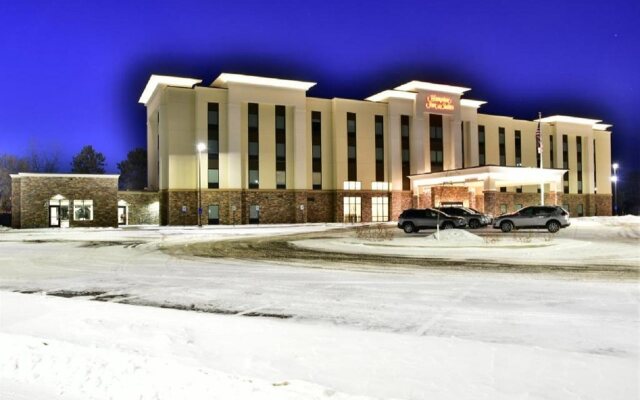 Hampton Inn & Suites Menomonie-UW Stout