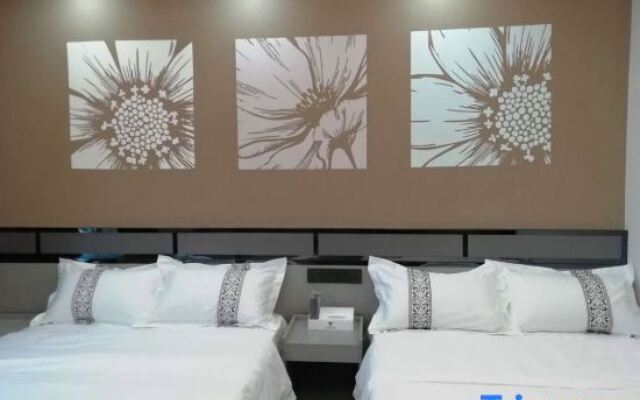 Yuxi Yuhuashi Holiday Hotel