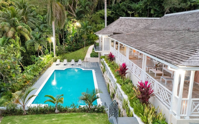 Secluded 3BR Garden Villa Pool Ocean Views
