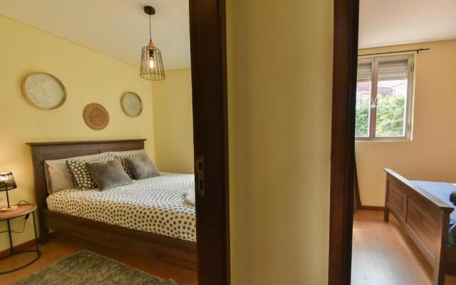 Clerigos Old Town Apartment