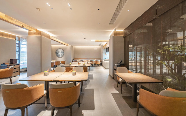 Holiday Inn Express Shanghai Expo Centre by IHG