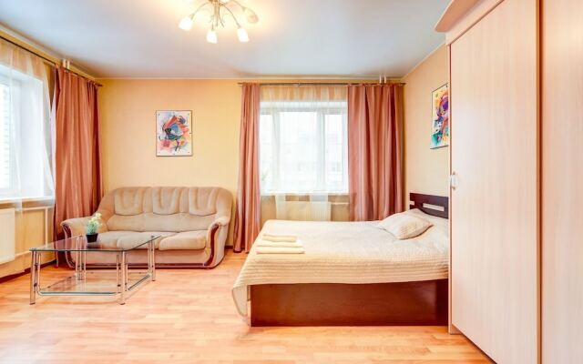 AG Apartment Lensoveta 43