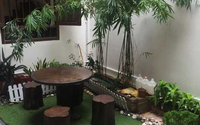 WeLuv Travel Guesthouse