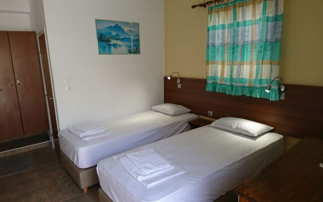 Eleni Rooms