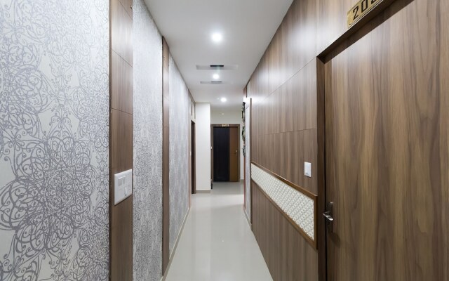 OYO 5545 Spectrum Residency
