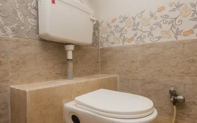 OYO 24504 Sion Residency