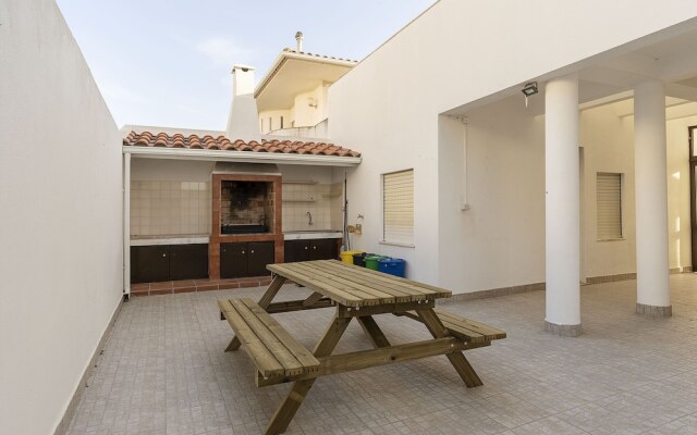 Ericeira Paradise House & Suites