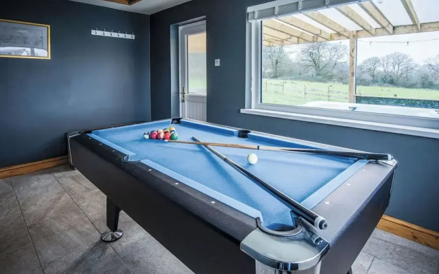 Hill House - 4 Bedroom - Llanrhidian