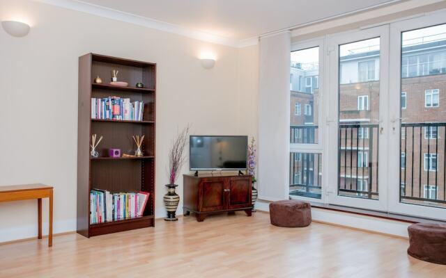 2 Bedroom Balcony Apartment In Putney