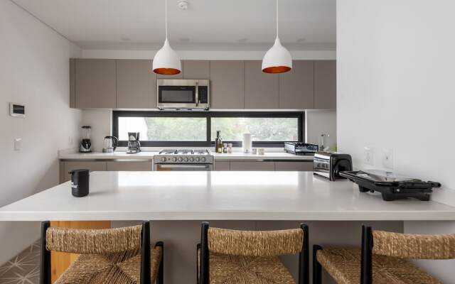 Wynwood House Schiller