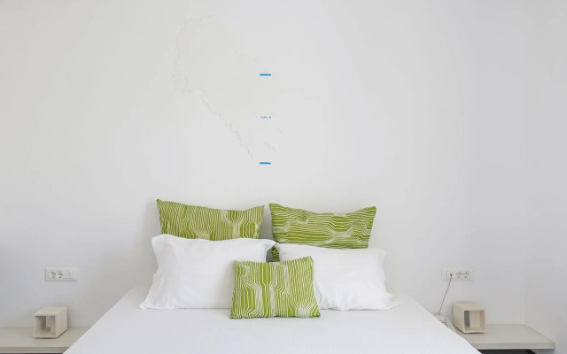 Relux Ios Hotel
