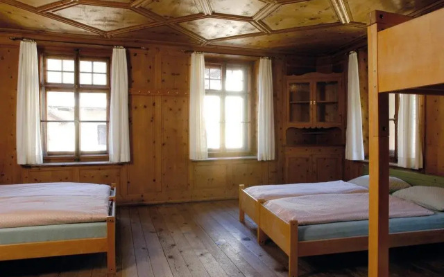 Youth Hostel Sta-Maria