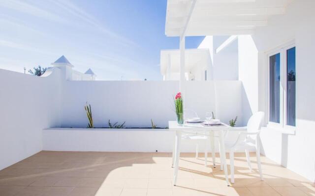 Flower Beach Suite 6