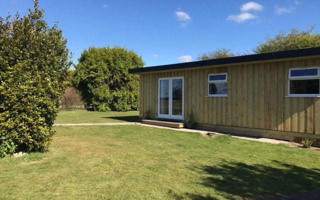 Kingfisher Glamping Cabin