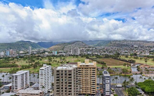 Waikiki Banyan #2609-T2