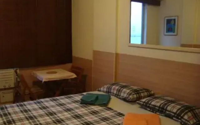 Alex Rio Flats Studio Beach View